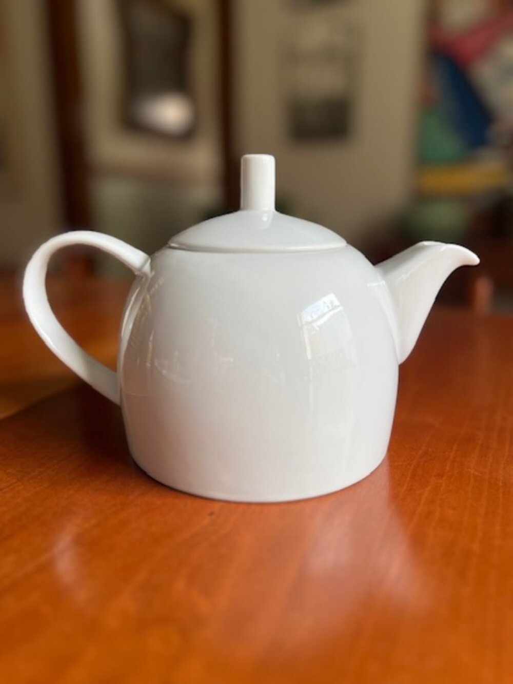 Crate & Barrel Classic White Porcelain/Ceramic Minimalist Design Teapot
